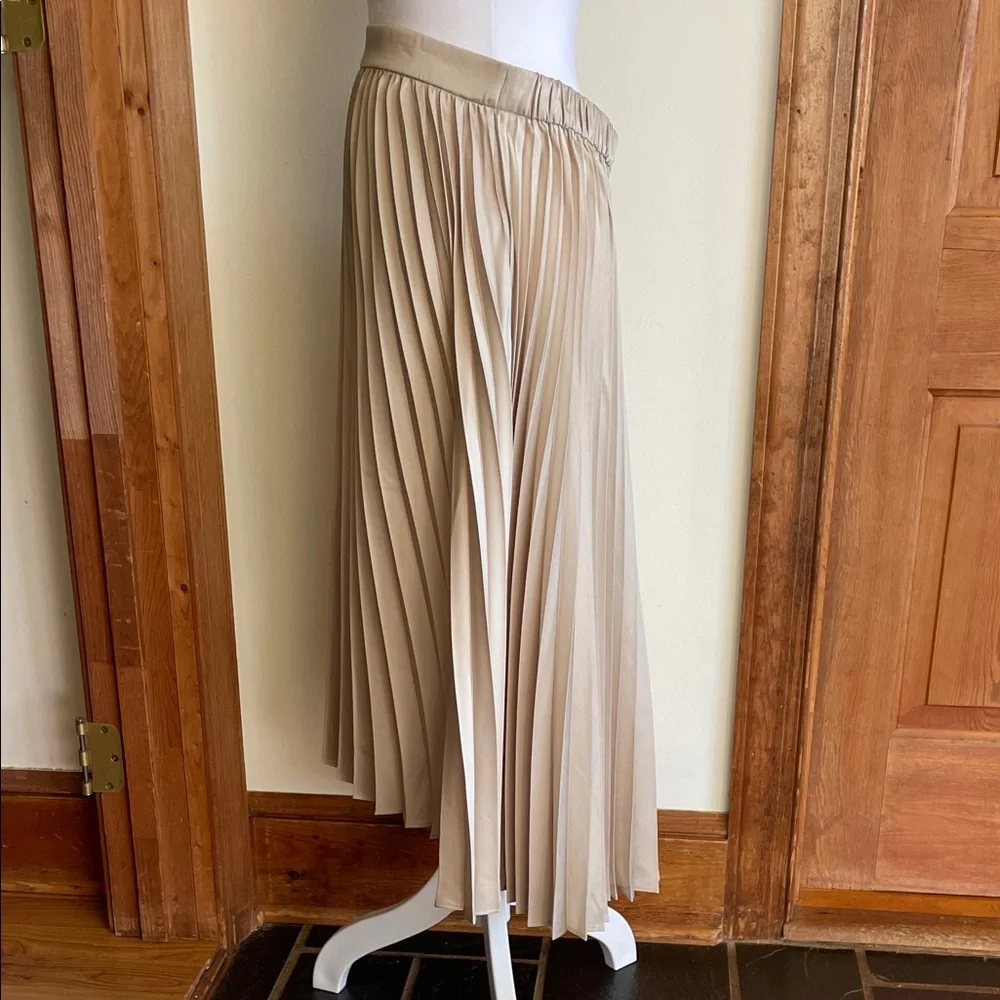 J. CREW Gwyneth Pleated Midi Slip Elastic Waist Band Skirt Champage Medium